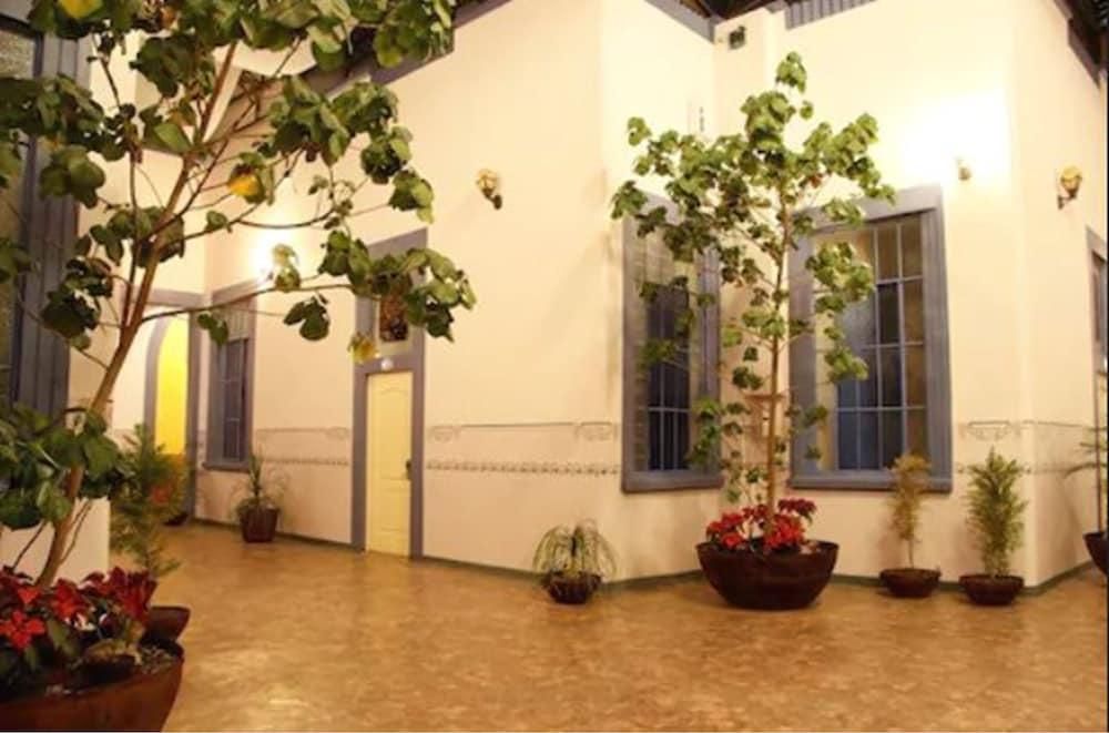 Hotel La Alhondiga 푸에블라 외부 사진