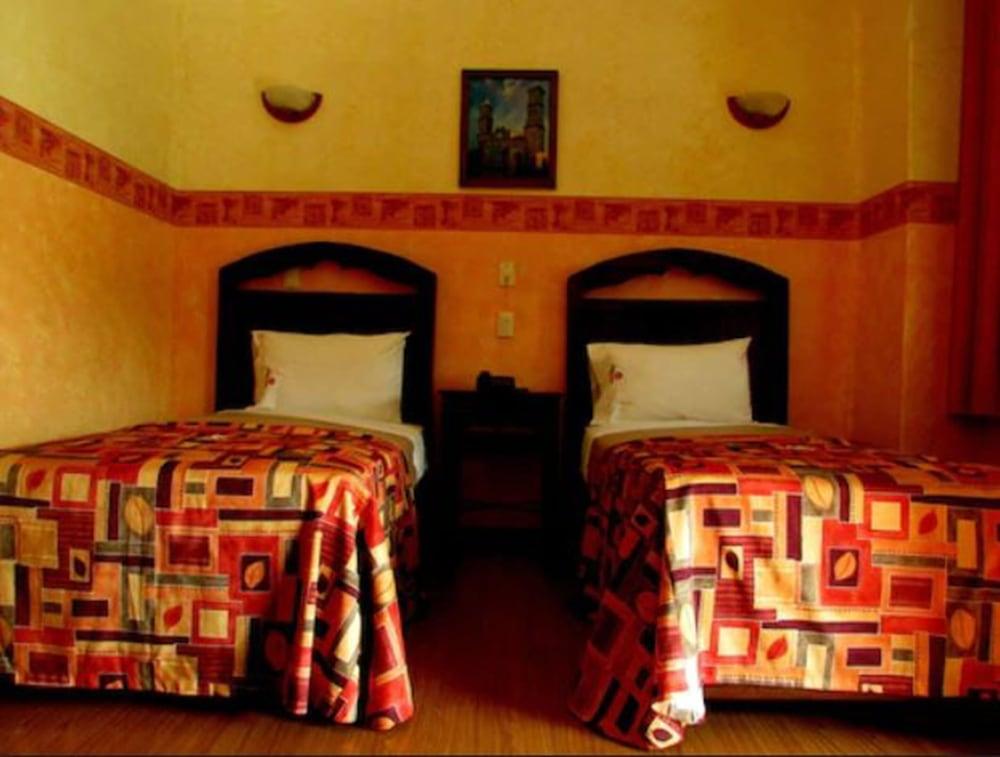 Hotel La Alhondiga 푸에블라 외부 사진