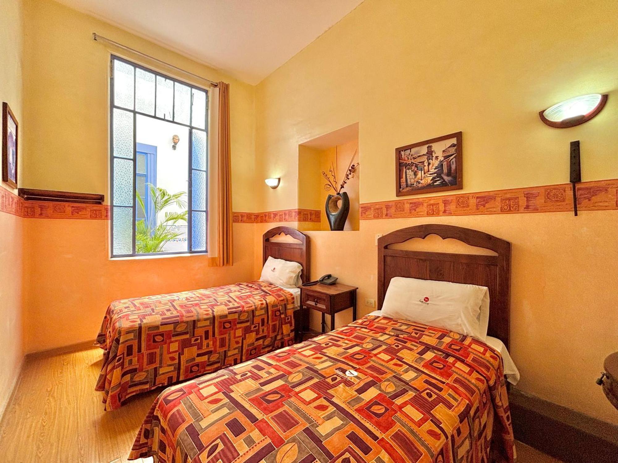 Hotel La Alhondiga 푸에블라 외부 사진
